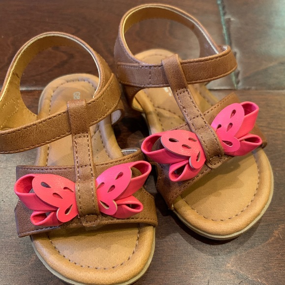 Tan and pink sandals - Picture 1 of 3